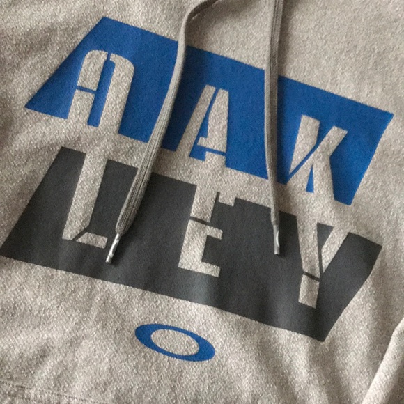 Oakley Grey Hoodie - Picture 3 of 3